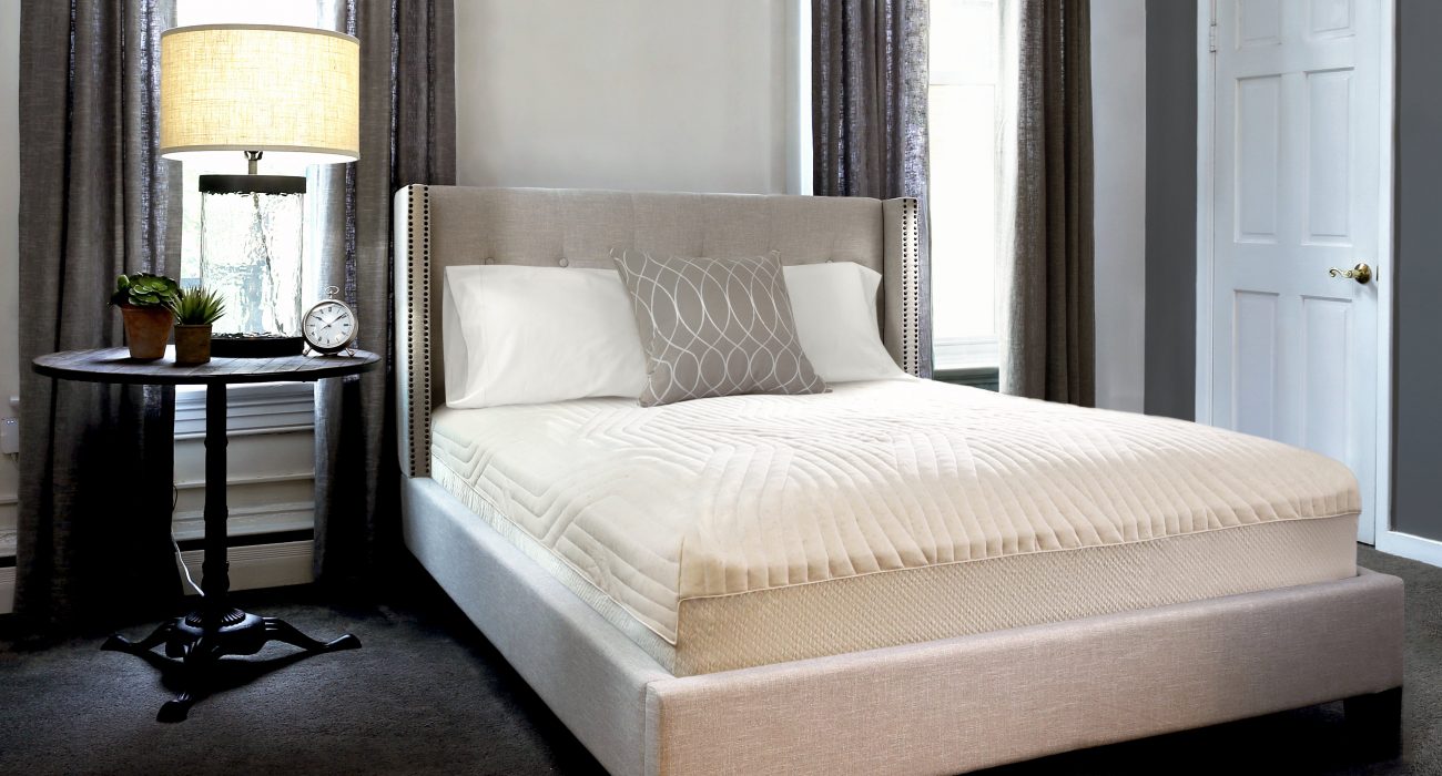 The Fine Bedding Company | Coprimaterasso con spundown | Matrimoniale | Morbido coprimaterasso in pelle di pesca | Lavabile in lavatrice | Ipoallergenico The Fine Bedding Company | Coprimaterasso con spundown | Matrimoniale | Morbido coprimaterasso in pelle di pesca | Lavabile in lavatrice | Ipoallergenico